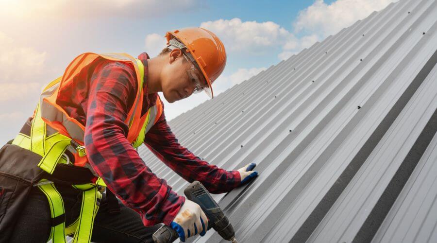 Owens Corning roofing contractor in Huddy, KY
